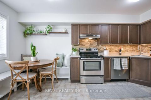 Photo 14 at 5 - 51 Ferndale Drive S, Ardagh, Barrie