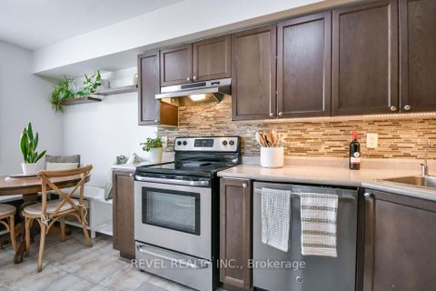 Photo 15 at 5 - 51 Ferndale Drive S, Ardagh, Barrie