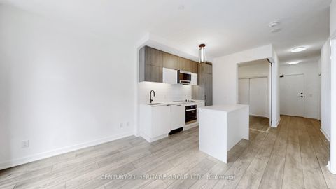 Photo 13 at 708 - 8888 Yonge Street, South Richvale, Richmond Hill