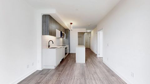 Photo 14 at 708 - 8888 Yonge Street, South Richvale, Richmond Hill