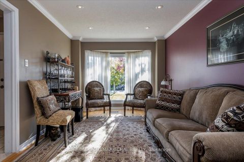 Photo 3 at 21 Barwick Drive, West Bayfield, Barrie