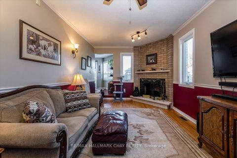 Photo 10 at 21 Barwick Drive, West Bayfield, Barrie