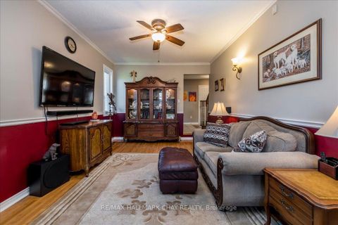 Photo 12 at 21 Barwick Drive, West Bayfield, Barrie