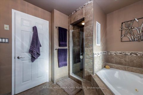 Photo 24 at 21 Barwick Drive, West Bayfield, Barrie