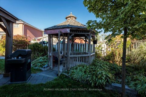 Photo 33 at 21 Barwick Drive, West Bayfield, Barrie