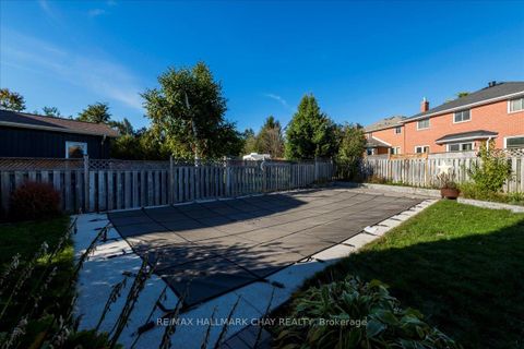 Photo 37 at 21 Barwick Drive, West Bayfield, Barrie
