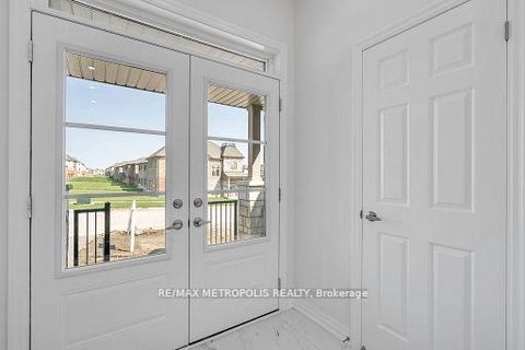 Photo 3 at 58 Belmont Drive, Newcastle, Clarington