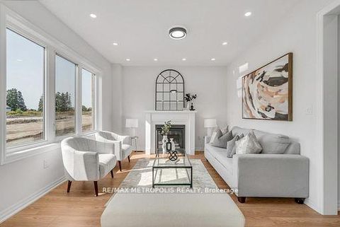 Photo 4 at 58 Belmont Drive, Newcastle, Clarington