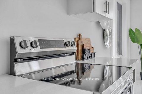 Photo 12 at 58 Belmont Drive, Newcastle, Clarington