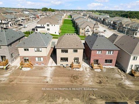 Photo 32 at 58 Belmont Drive, Newcastle, Clarington