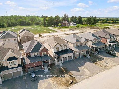 Photo 33 at 58 Belmont Drive, Newcastle, Clarington