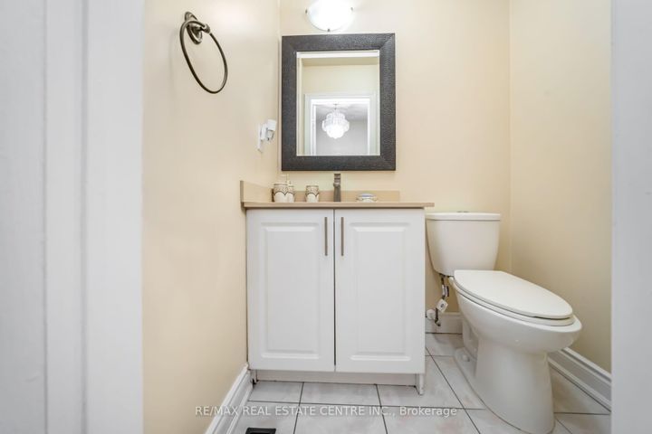 Photo 8 at 55 Golden Eagle Road, Wellington, Brampton