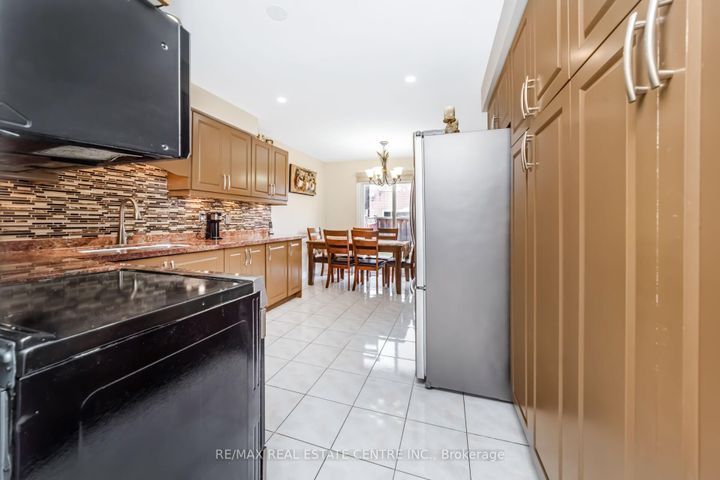 Photo 11 at 55 Golden Eagle Road, Wellington, Brampton