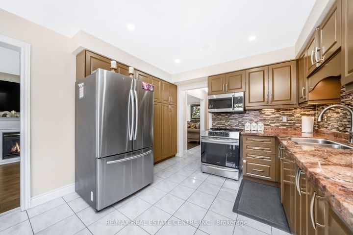 Photo 13 at 55 Golden Eagle Road, Wellington, Brampton