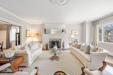 Photo 4 at 2 - 11A Clarendon Avenue, Casa Loma, Toronto