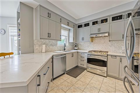 Photo 5 at 66 Penvill Trail, Ardagh, Barrie