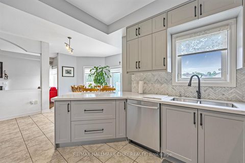 Photo 6 at 66 Penvill Trail, Ardagh, Barrie