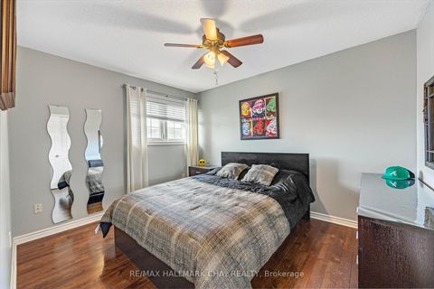 Photo 16 at 66 Penvill Trail, Ardagh, Barrie