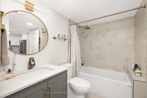 Photo 16 at 1004 - 2191 Yonge Street, Mount Pleasant West, Toronto