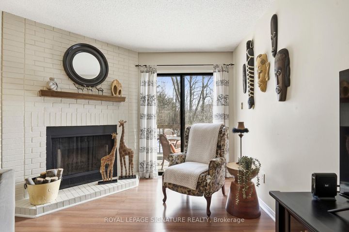 Photo 14 at 18 Webster Way, Georgetown, Halton Hills