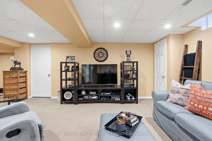 Photo 35 at 18 Webster Way, Georgetown, Halton Hills