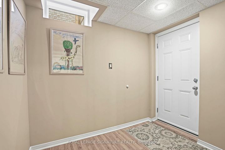 Photo 40 at 18 Webster Way, Georgetown, Halton Hills