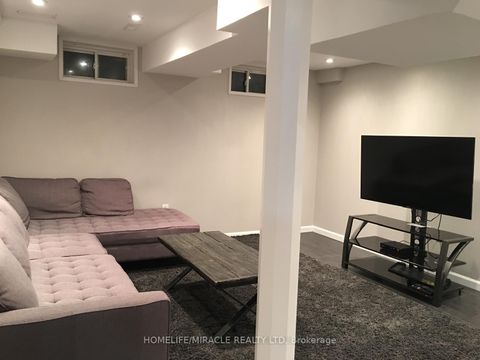 Photo 16 at 191 Petticoat Road, Patterson, Vaughan