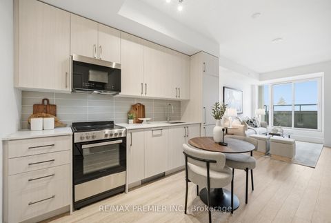 Photo 27 at 435 - 2075 King Road, King City, King