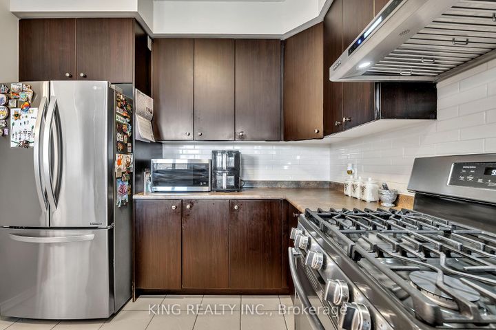 Photo 10 at 74 - 651 Farmstead Drive, WI Willmott, Milton