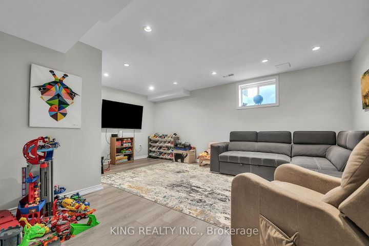 Photo 34 at 74 - 651 Farmstead Drive, WI Willmott, Milton