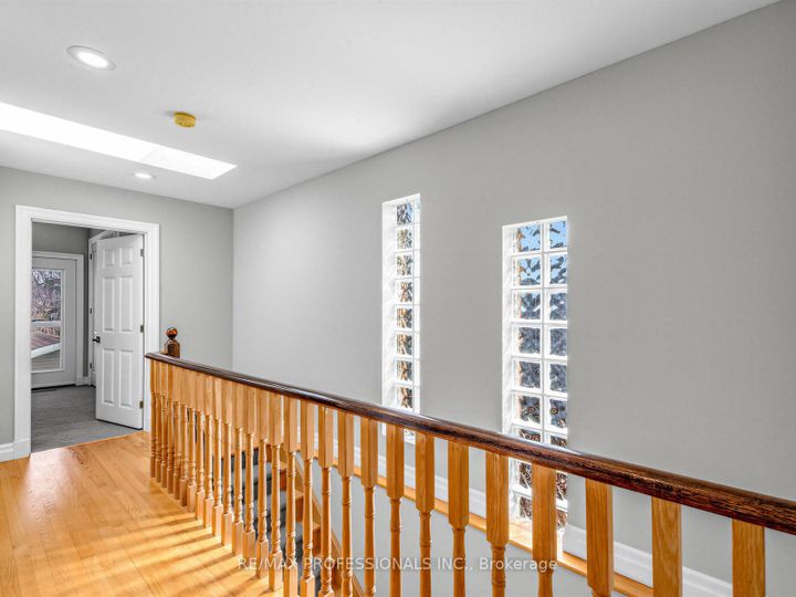 Photo 15 at 23 Mckayfield Road, East York, Toronto