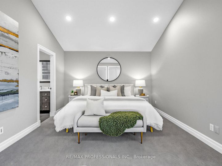 Photo 17 at 23 Mckayfield Road, East York, Toronto