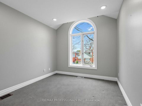 Photo 19 at 23 Mckayfield Road, East York, Toronto