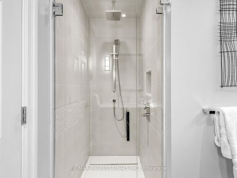 Photo 25 at 23 Mckayfield Road, East York, Toronto