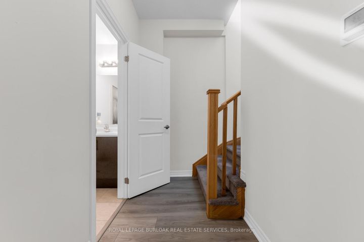 Photo 14 at 36 - 40 Zinfandel Drive, Stoney Creek, Hamilton