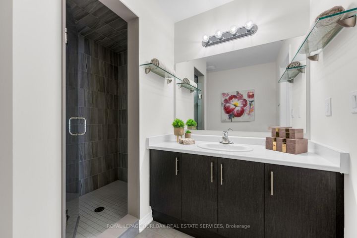 Photo 22 at 36 - 40 Zinfandel Drive, Stoney Creek, Hamilton