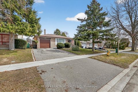 Photo 1 at 144 Merkley Square, Morningside, Toronto