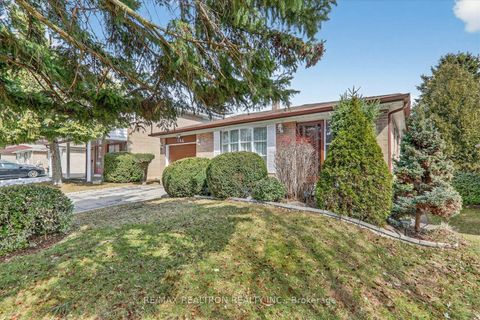 Photo 2 at 144 Merkley Square, Morningside, Toronto