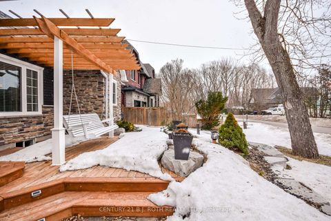 Photo 2 at 684 Park Road, Alcona, Innisfil