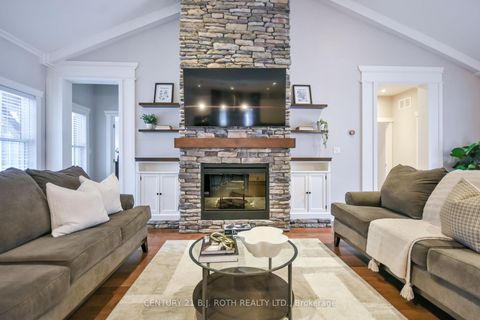 Photo 11 at 684 Park Road, Alcona, Innisfil