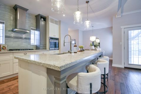 Photo 15 at 684 Park Road, Alcona, Innisfil