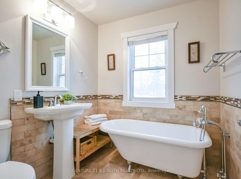 Photo 34 at 684 Park Road, Alcona, Innisfil