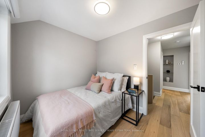 Photo 24 at 335 St Clair Avenue E, Moore Park, Toronto