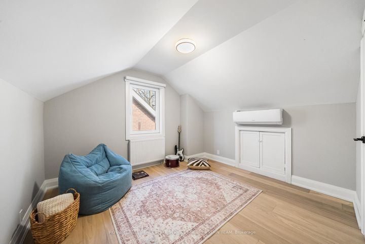 Photo 28 at 335 St Clair Avenue E, Moore Park, Toronto