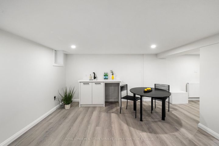 Photo 34 at 335 St Clair Avenue E, Moore Park, Toronto