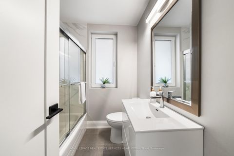 Photo 25 at 335 St Clair Avenue E, Moore Park, Toronto