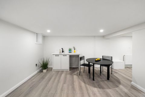 Photo 34 at 335 St Clair Avenue E, Moore Park, Toronto