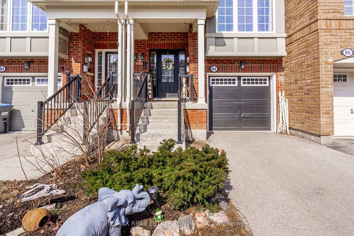 Photo 2 at 84 Vanhorne Close, Northwest Brampton, Brampton