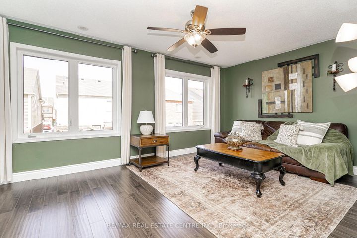 Photo 5 at 84 Vanhorne Close, Northwest Brampton, Brampton