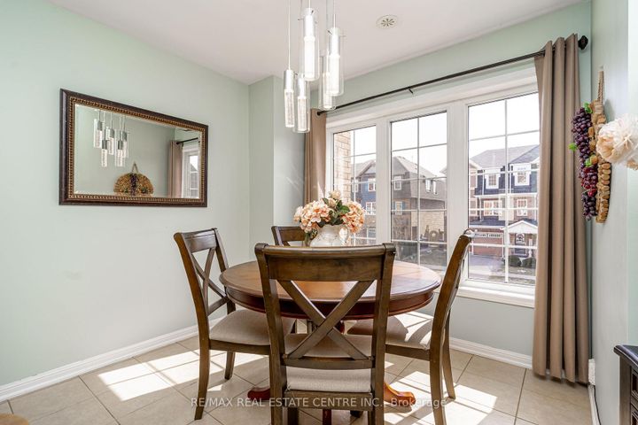 Photo 12 at 84 Vanhorne Close, Northwest Brampton, Brampton